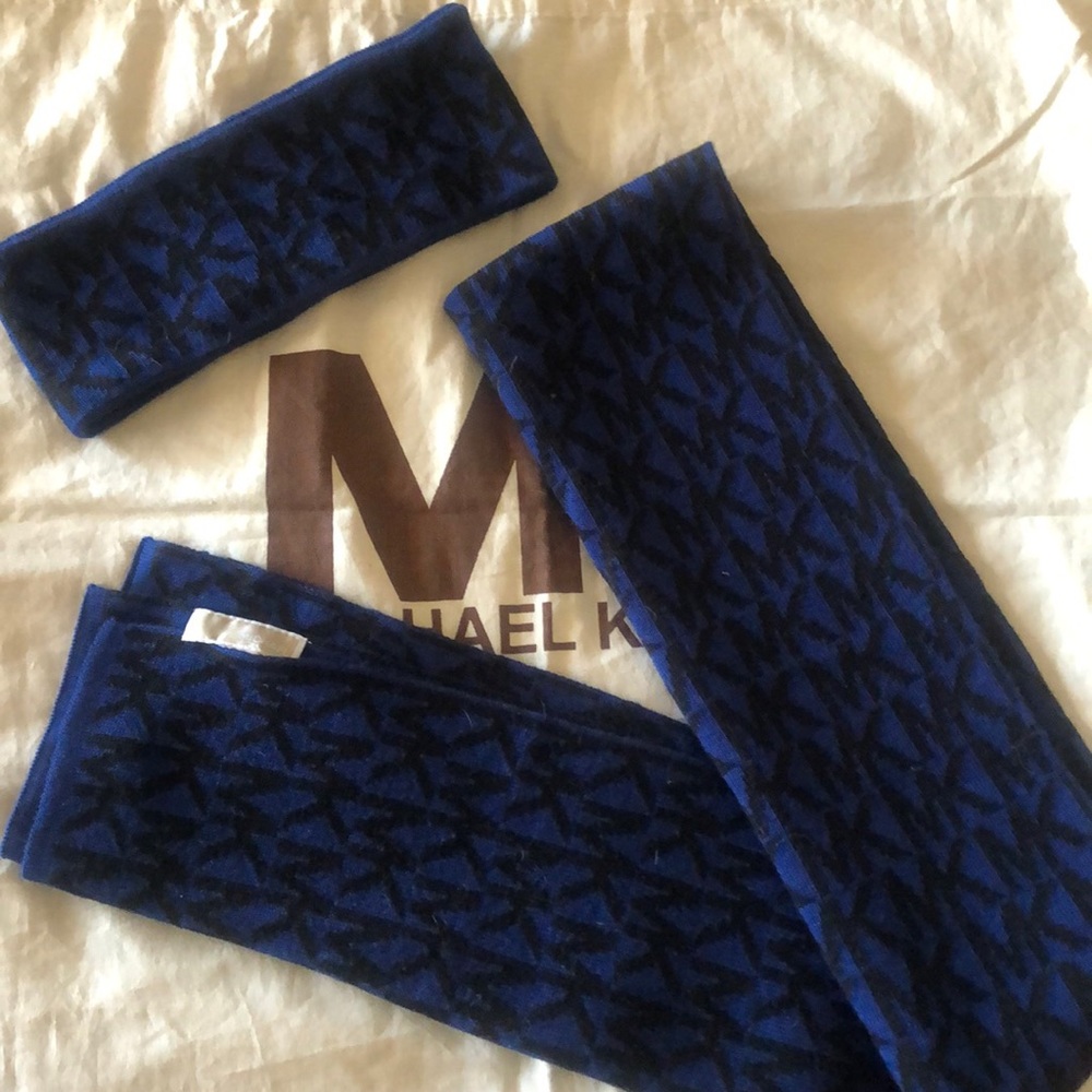 For Bestie-Michael Kors Scarf and Headband.